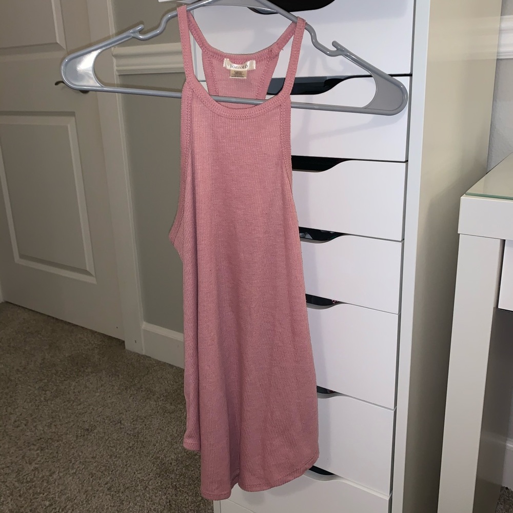 Tilly’s high neck tank